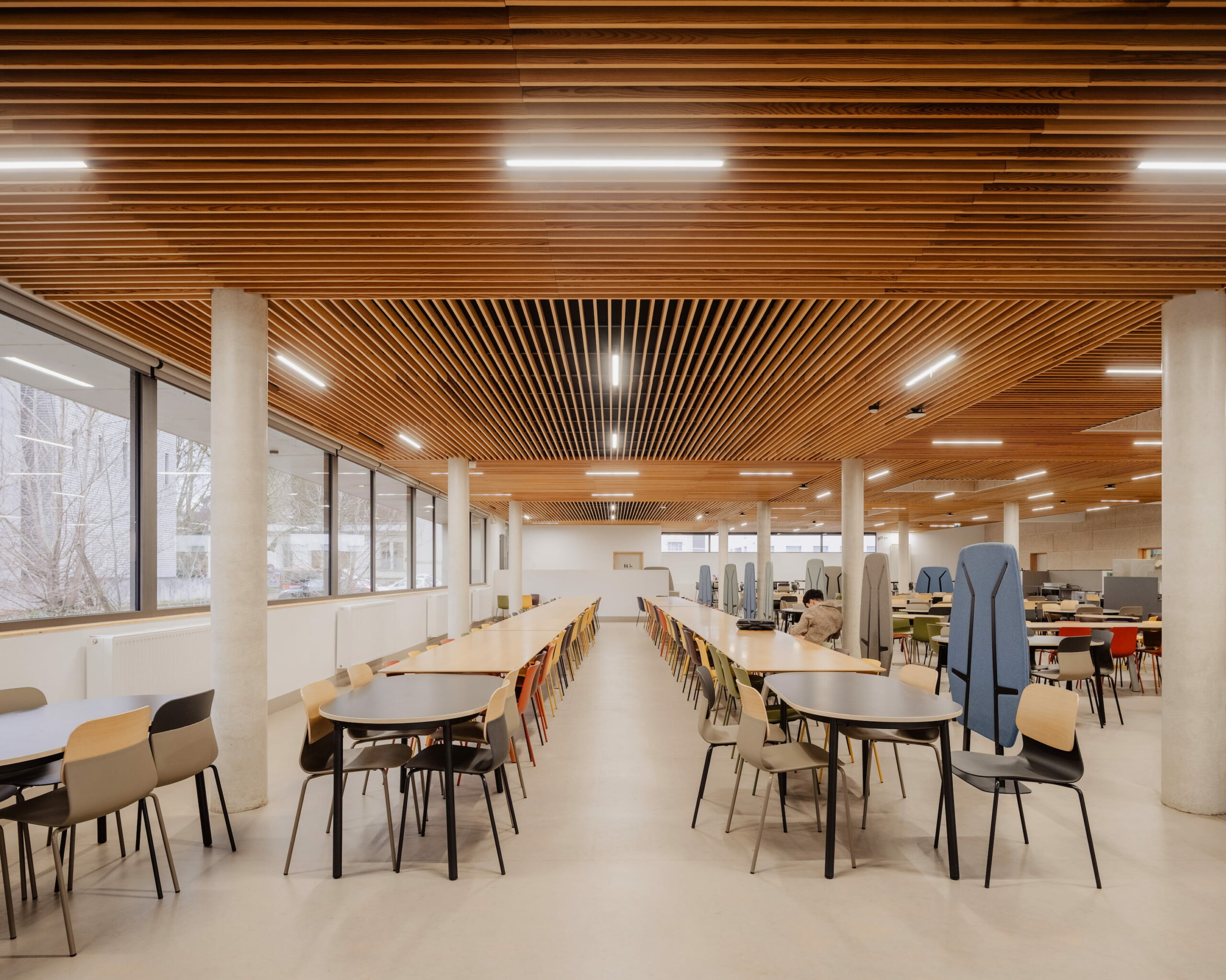 vue intérieur, cafétéria, Le Studio, Campus La Doua, Villeurbanne
